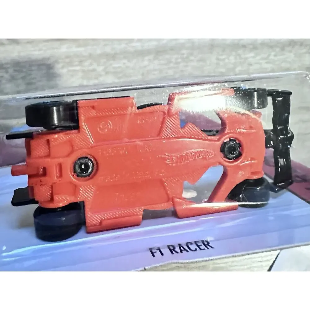 2015 Hot Wheels F1 Racer HW Race 146/240 New Hotwheels H88